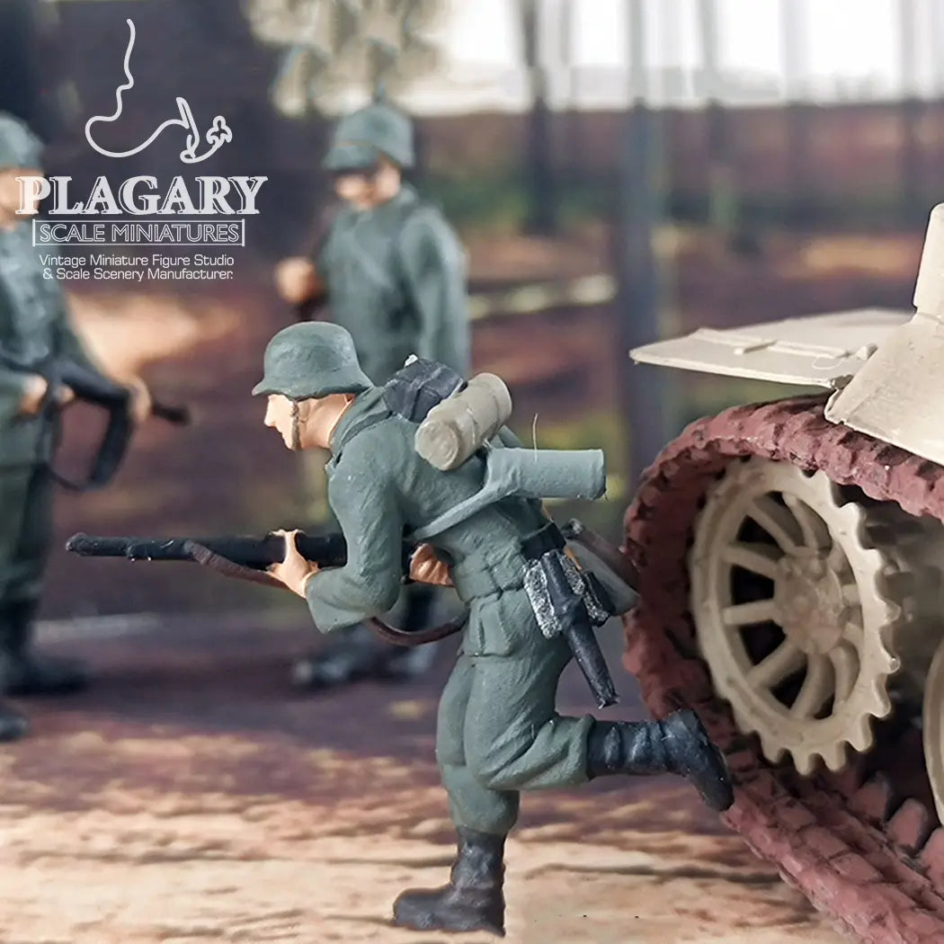 WWII German Military Figures (1:74) - Collector's Series Hand-Painted Resin