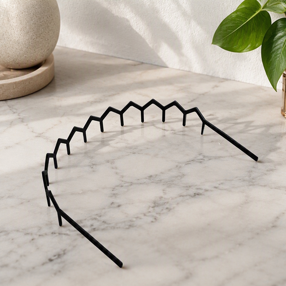 Flexible Wavy Headband with Teeth, Secure Hold Hair Styling Accessory for Daily Use — main product view