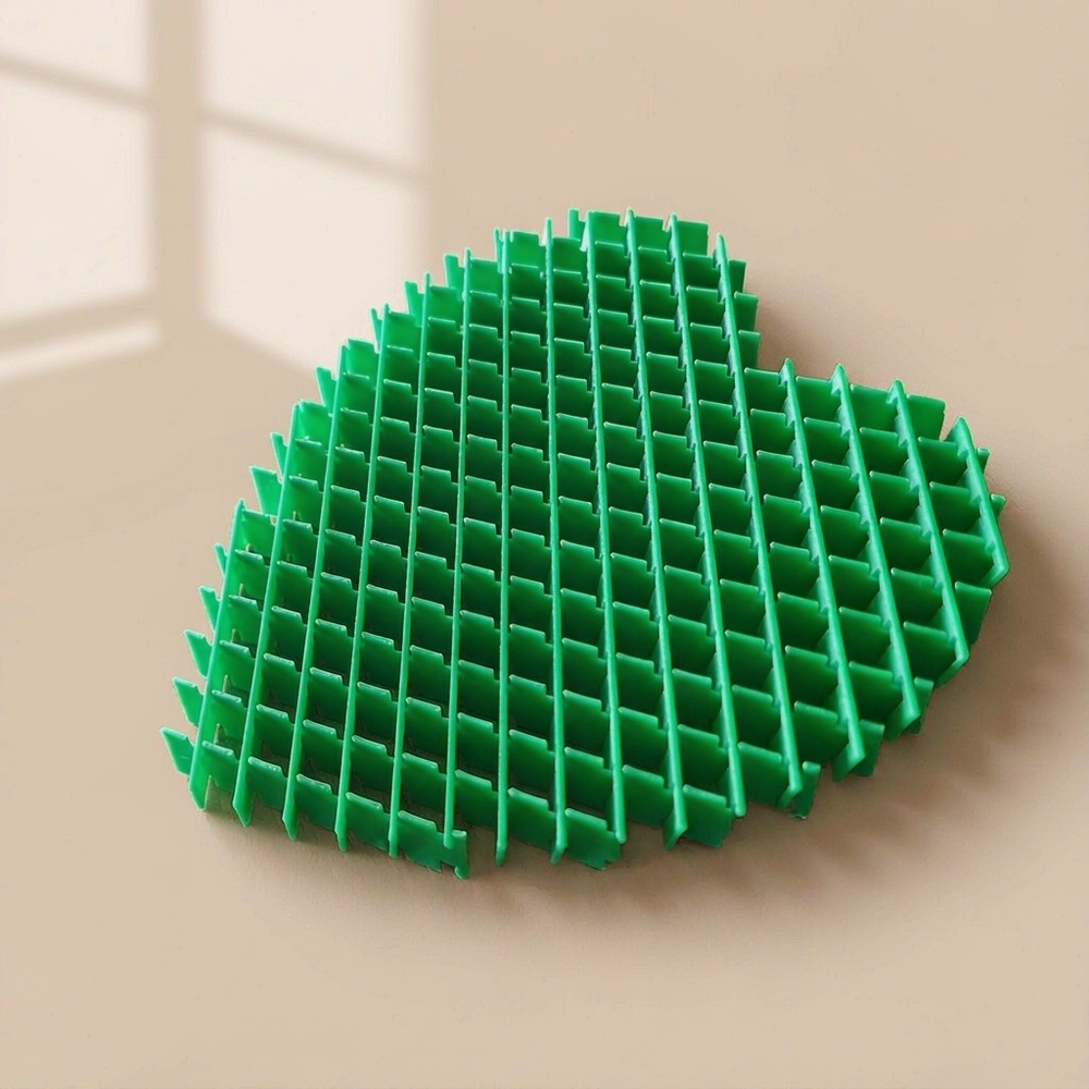Heart-Shaped Open Lattice Flexible Squeeze Item for Tactile Stress Relief — product scene
