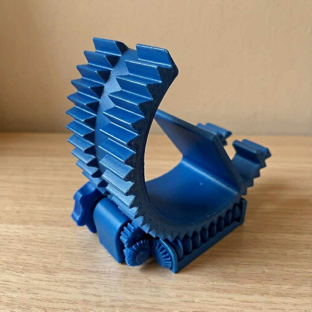 Adjustable Tilt Mechanical Gear Desktop Smartphone Holder — product scene