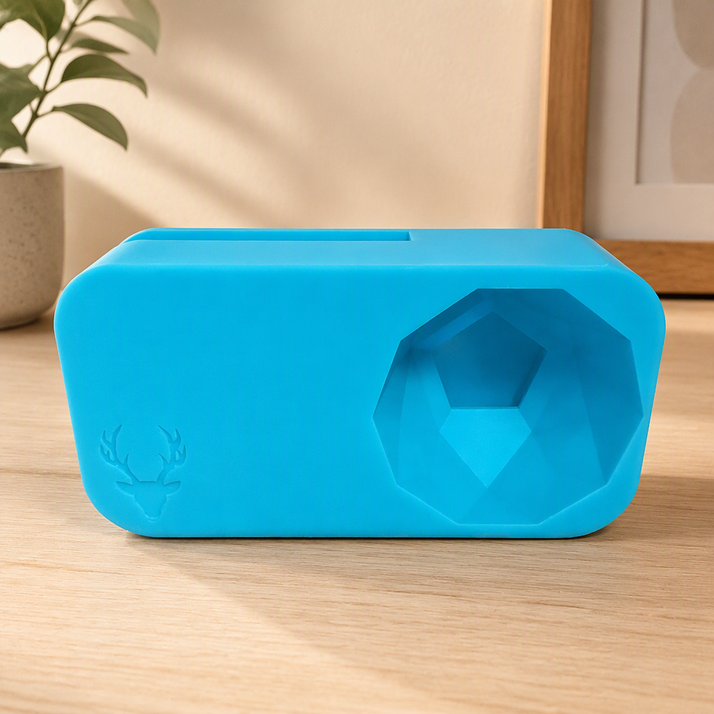 Passive Sound Amplifying Desktop Mobile Phone Stand Holder — product scene