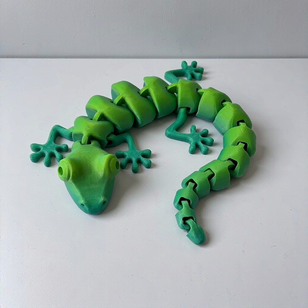 Fully Articulated Flexible Jointed Segmented Lizard — additional product view