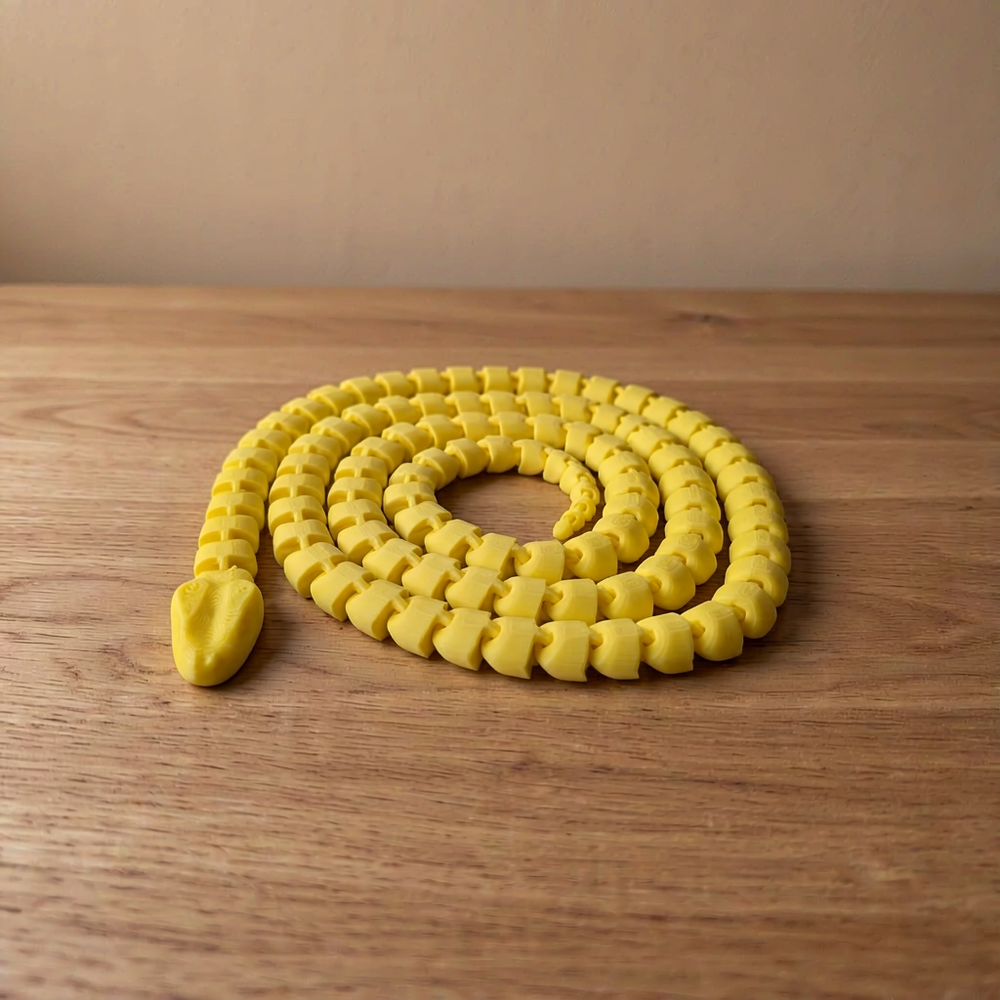 Flexible Articulated Snake Desktop and Home Decoration Ornament — product scene