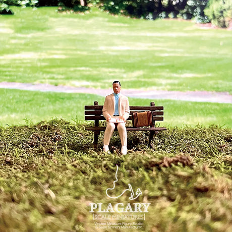 PLAGARY 1:64 scale classic movie figure Forrest sitting on park bench with suitcase full diorama set