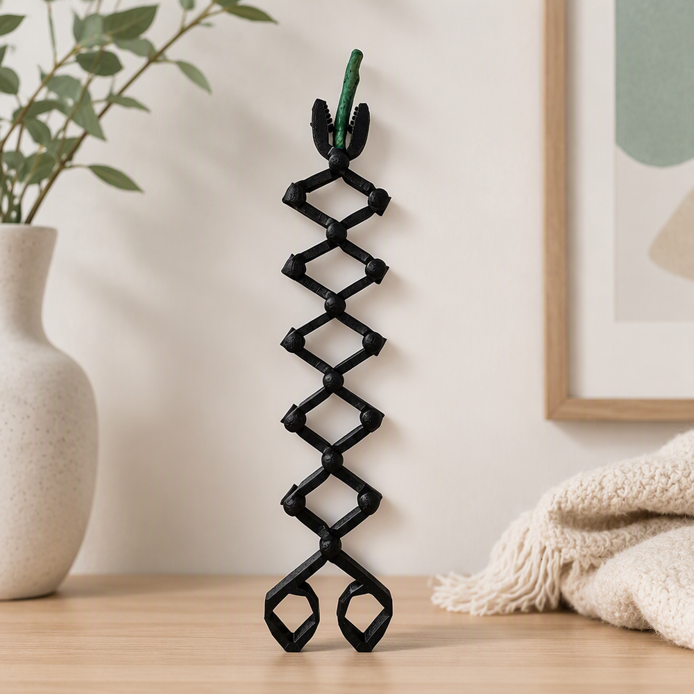 Flexible Articulated Fidget Grabber for Desktop Stress Relief — main product view