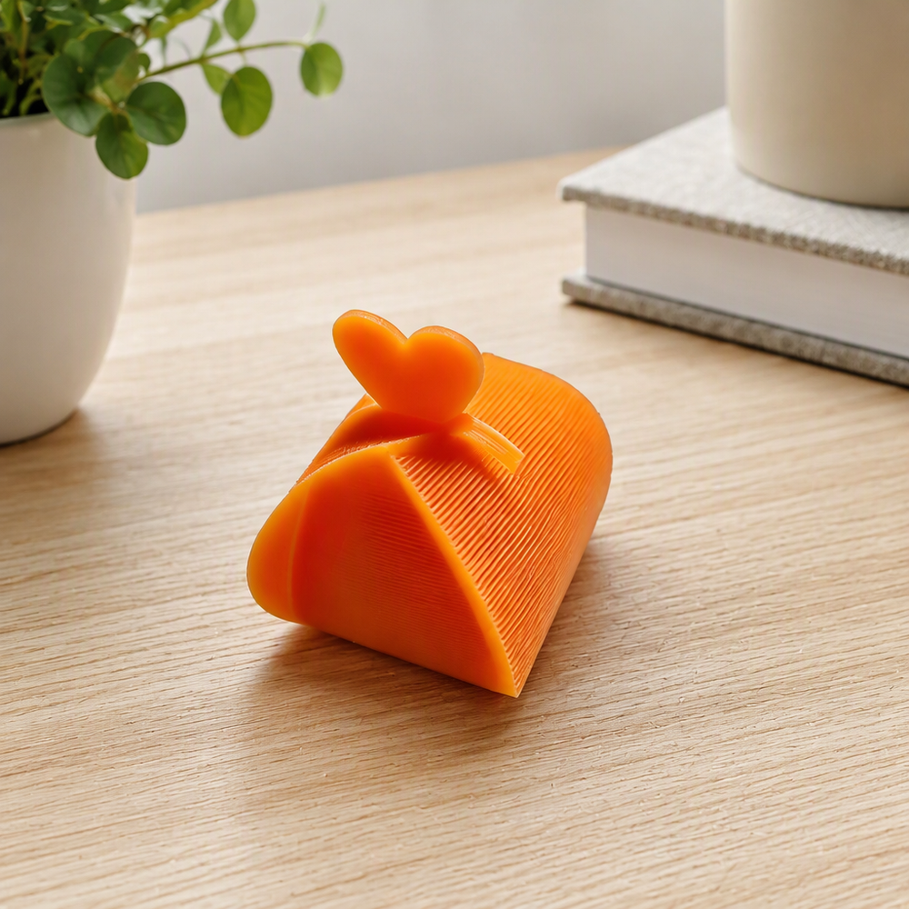 Heart Top Foldable Small Gift Box for Candies and Trinkets — main product view