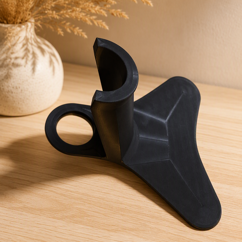 Water Hose Holder Stand, Outdoor Pipe Support Bracket with Stable Triangular Base — product scene