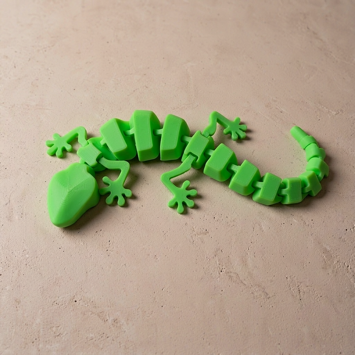 Fully Articulated Flexible Jointed Segmented Lizard — product scene